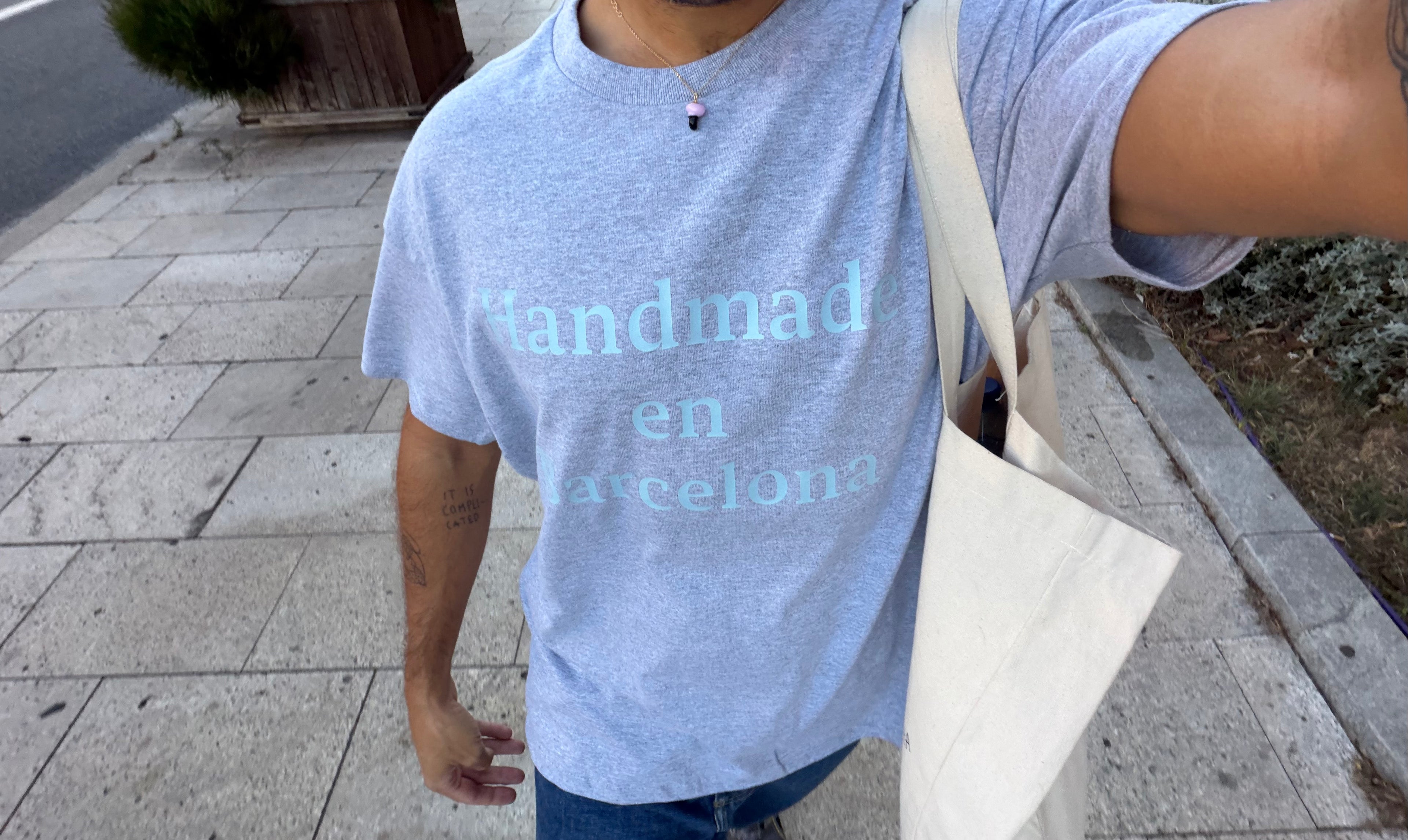 Handmade en Barcelona tee